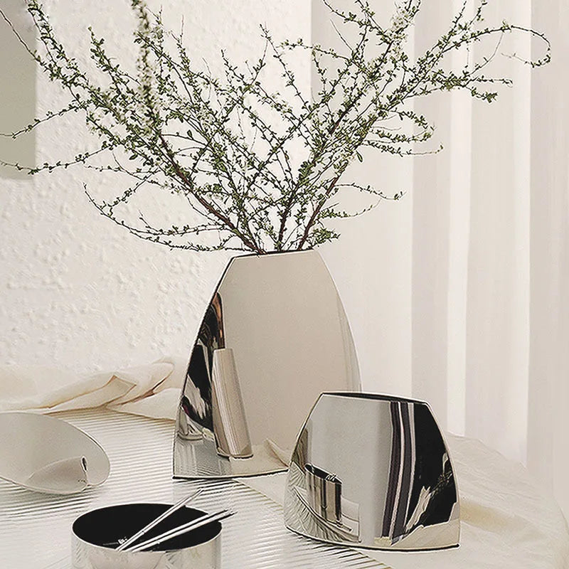 Lustre Arc Metal Flower Vase polished mirror stainless steel arc silhouette in white and gray two sizes