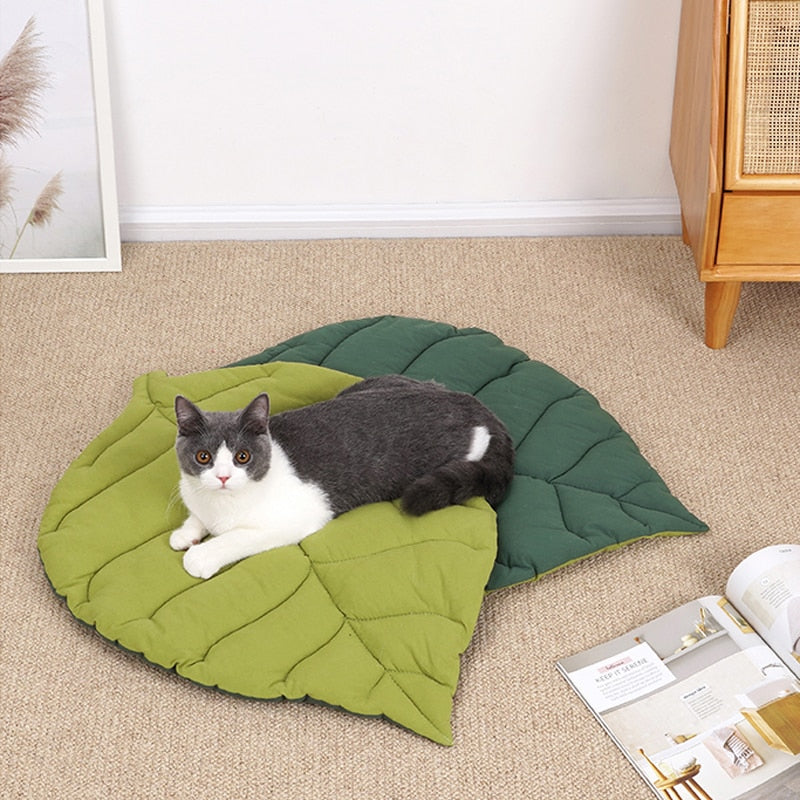 Leaf Pet Carpet & Throw mat