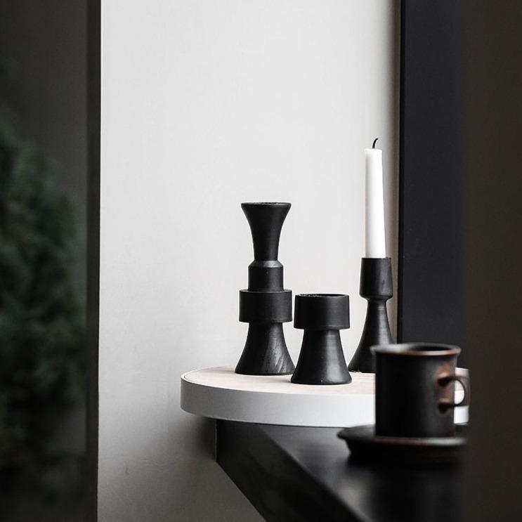 totem-oak-wood-candle-holders