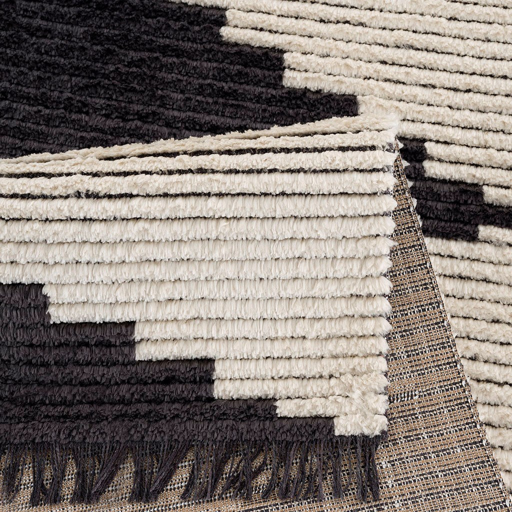 Modern Black and Beige Area Rug Geometric Zigzag Pattern Textured Living Room Carpet with Fringe