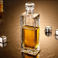 Crystal decanter whiskey airtight elegant durable barware