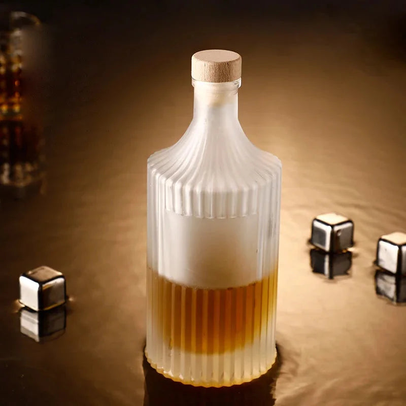 Crystal decanter whiskey airtight elegant durable barware