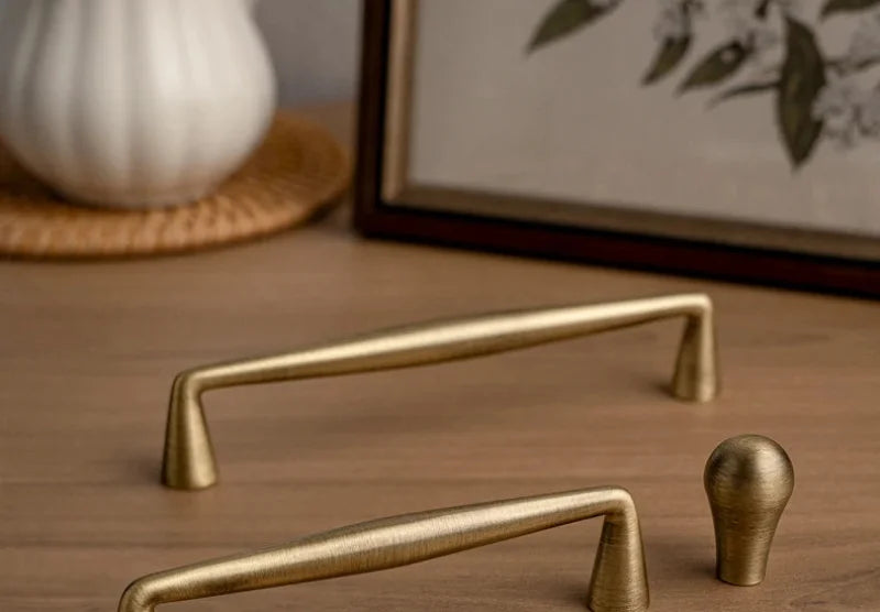 Letifly Lights & Decor - Sutton Brass Cabinet Pull - Slim antique brass cabinet handle with 128 mm mounting pitch