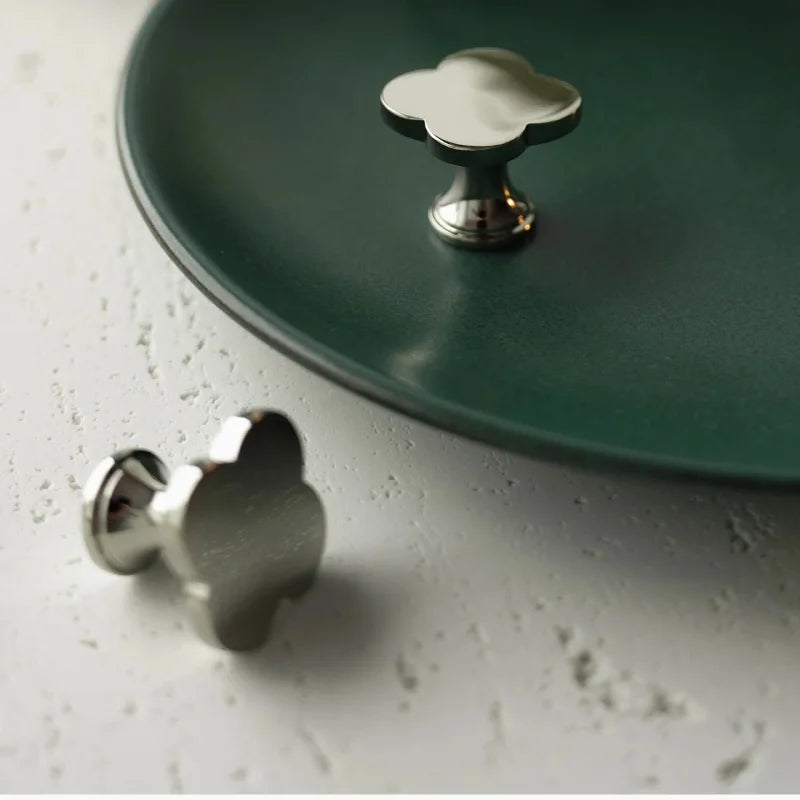 Letifly Lights & Decor - Clover Brass Cabinet Knob - Four-lobed clover-shaped brass cabinet knob with polished metallic finish