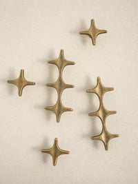 The Crossbeam Brass Knobs Antique brass star-shaped cabinet knobs 1-star and 3-star Nordic hardware