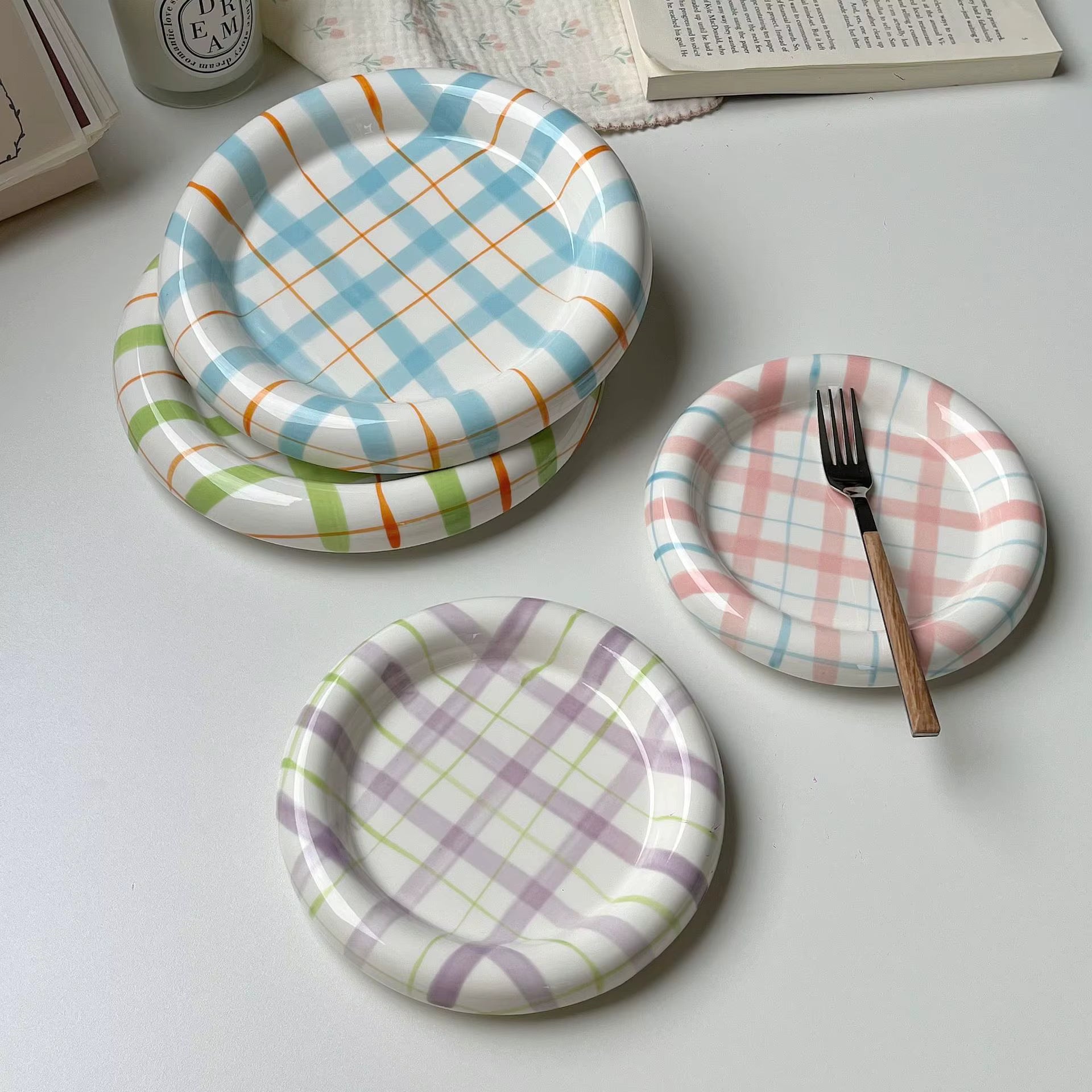 Gridline Ceramic Plates Glossy ceramic plates with thick rim in pink green blue purple modern tableware