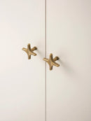 The Crossbeam Brass Knobs Antique brass star-shaped cabinet knobs 1-star and 3-star Nordic hardware