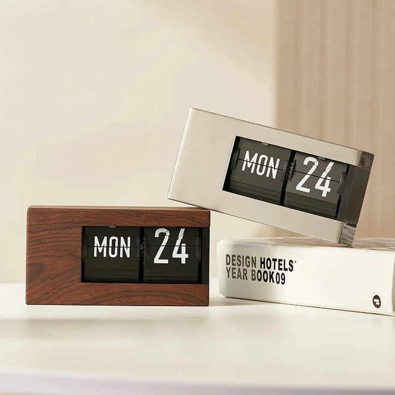 インテリア時計 Flip Calendar Clock Maison Flip Calendar Clock – Letifly Lights & Decor