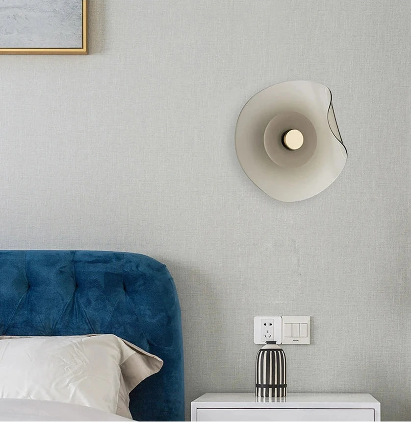 Halo Shade Sconce Japanese Retro Irregular Shape Glass Wall Lights Modern Nordic Bedroom Living Room Board Wall Lamp Entrance Lighting Home Decor LED