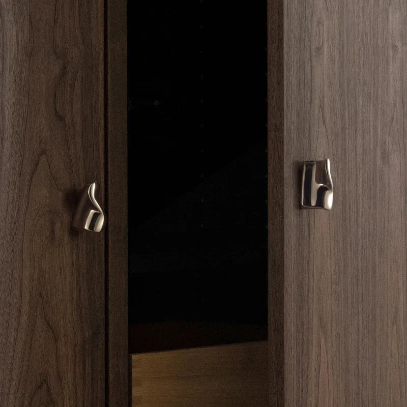 Minimalist Solid Brass Kitchen Cabinet Handles Creative Design for Home Use Decorative Cabinet Knob and Pulls for Kitchen