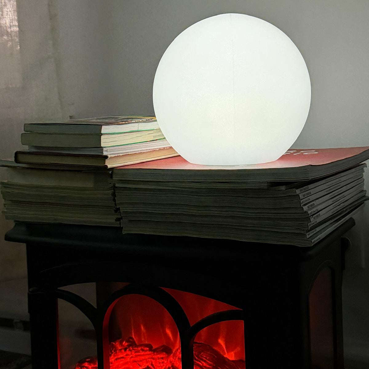 Moon Cordless LED Table Lamp