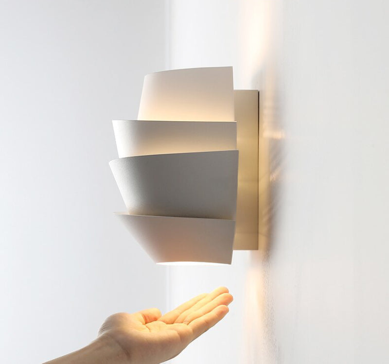 White Space LED Wall Lamp