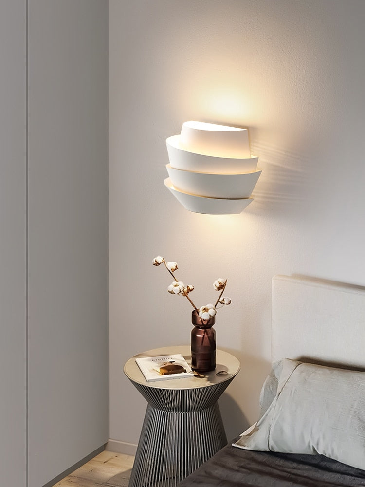 White Space LED Wall Lamp