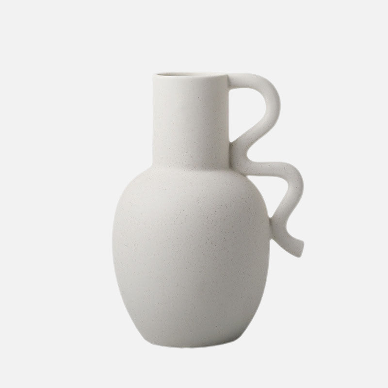 Pablo Curved Ceramic Vase