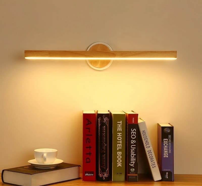 Modern Wall Light in Wood with LED bulbs