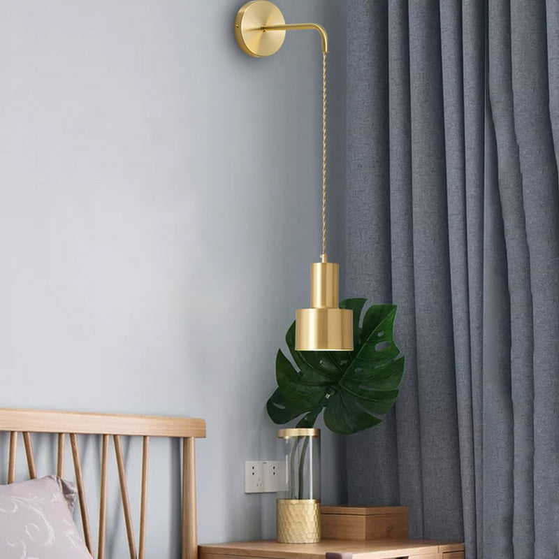 Round Gold Plated Wall Lamp