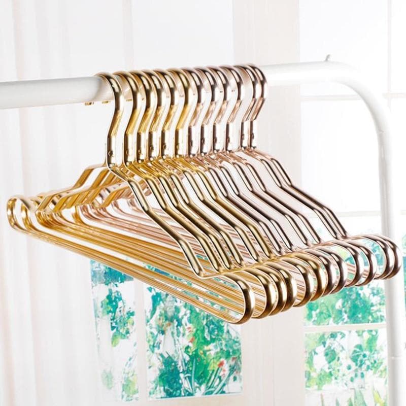 colored metal aluminum hanger clothes