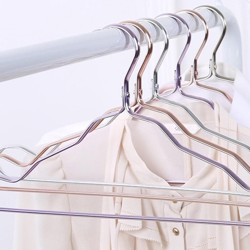 colored metal aluminum hanger clothes
