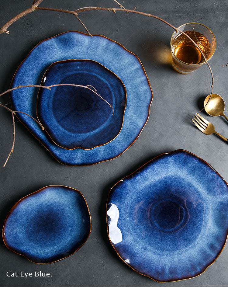 abstract rough edges cat-eye pattern blue glazed ceramic plate