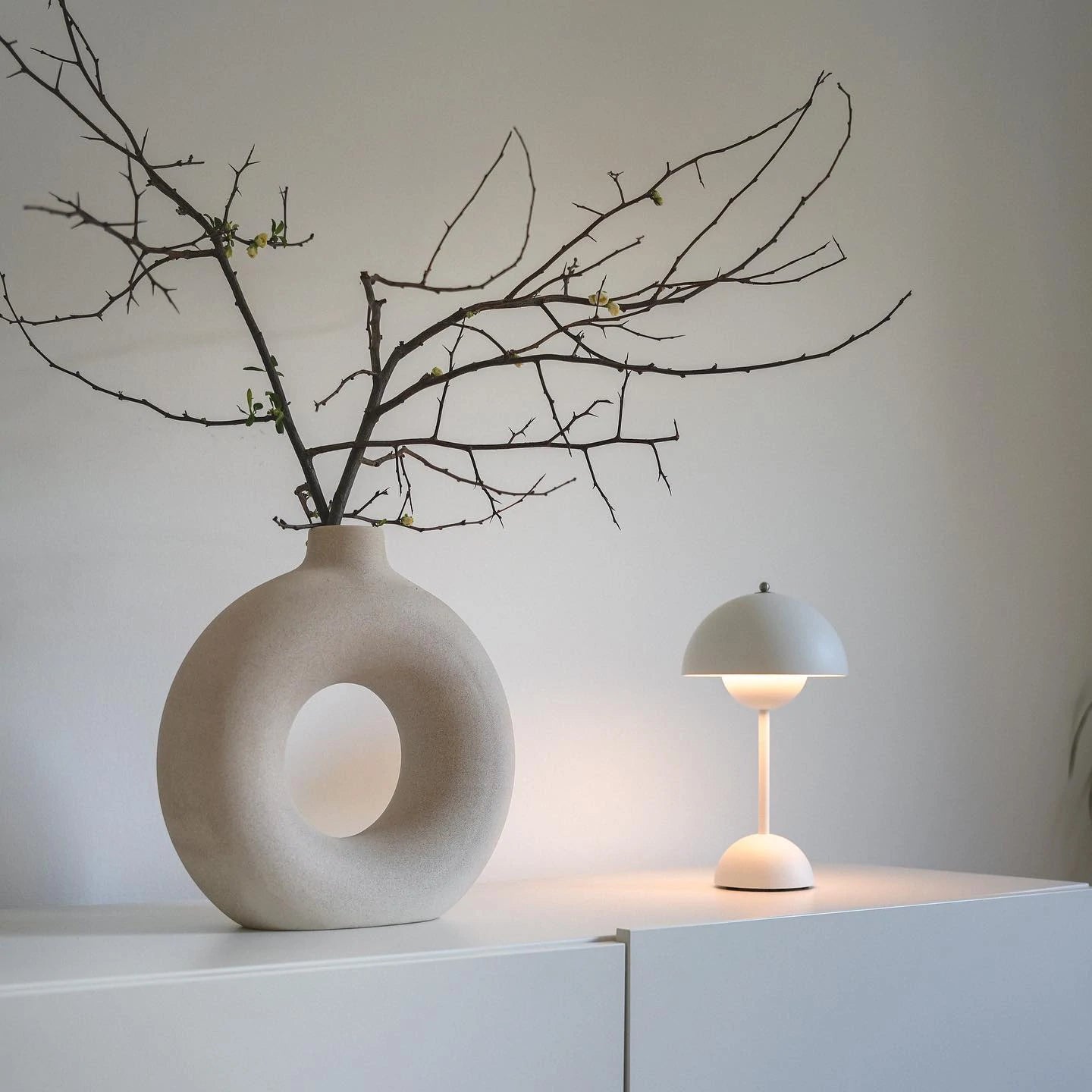Mini Flowerpot Cordless Table Lamp Danish Designer Retro Battery Rechargeable Dining Table Lamp