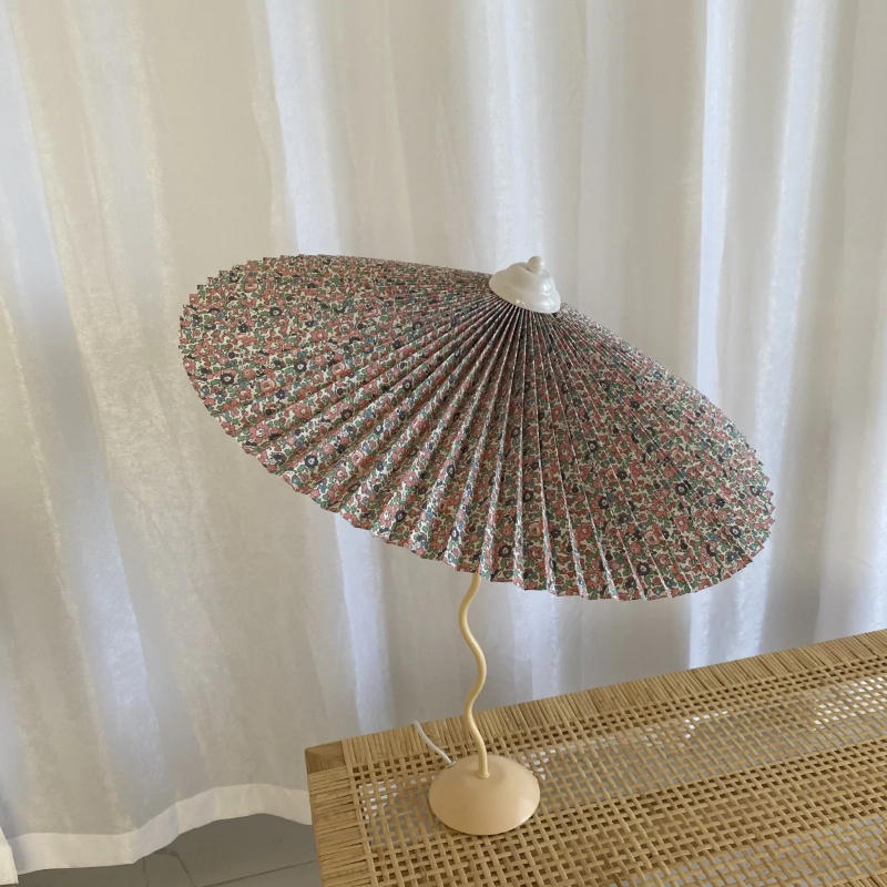 Iron Design Umbrella Table Lamp Bedside Lamp 