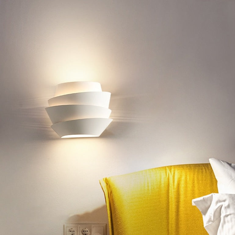 White Space LED Wall Lamp