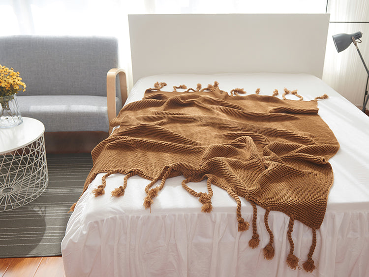 rectangle plaid knitted blanket with tassel