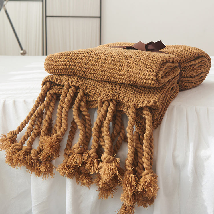 rectangle plaid knitted blanket with tassel