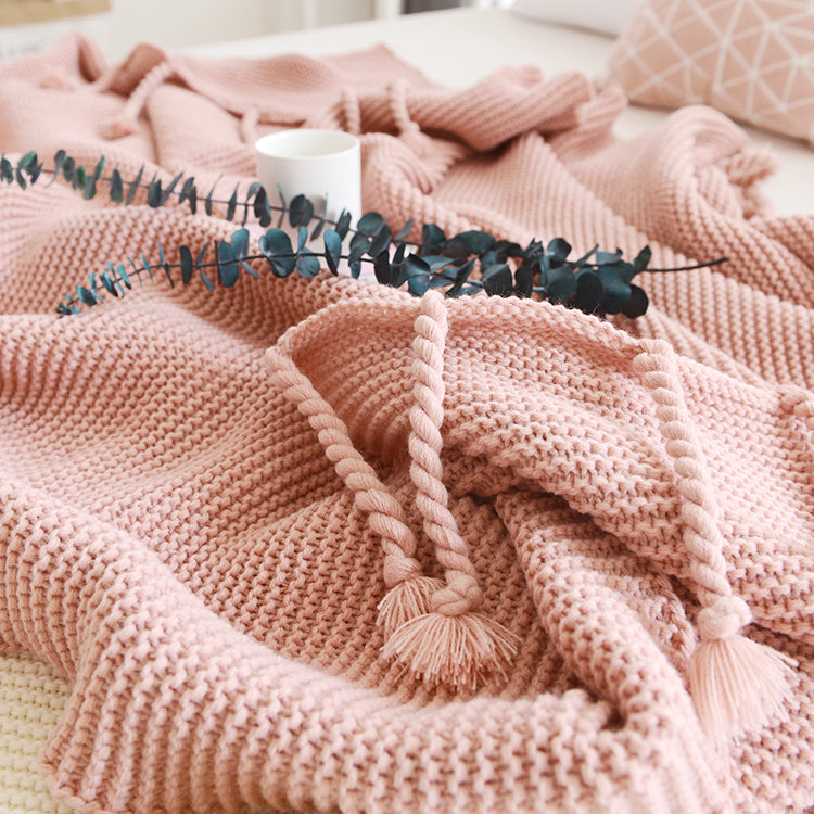 rectangle plaid knitted blanket with tassel