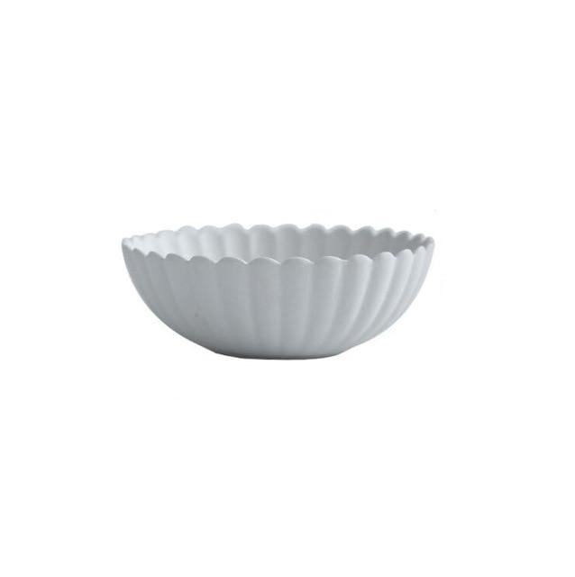 round scalloped edge  white bowl
