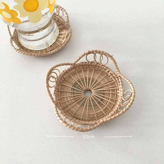 petal edge handwoven beige placemat