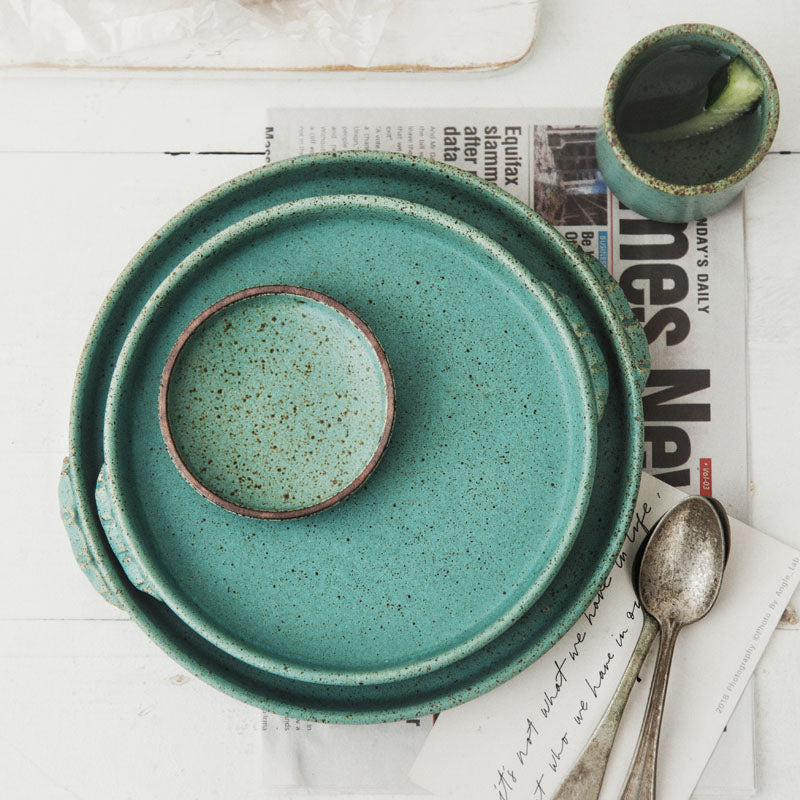 round Ceramic Porcelain Glazed finish green dinner set