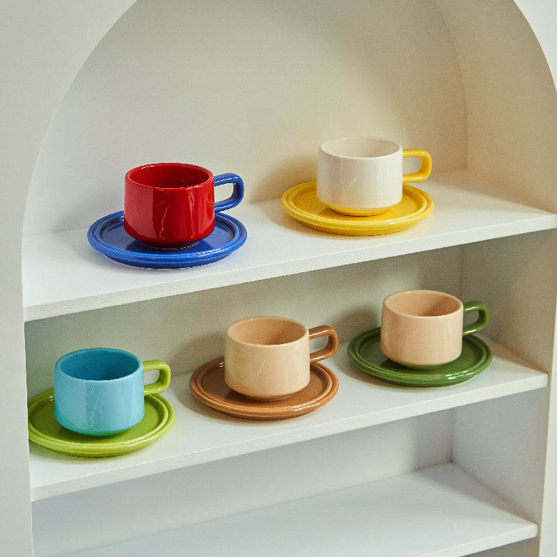 Sets of Kitchenware in Ceramic Cups and Saucers for Tea Cups and Coffee Cups finnish design
