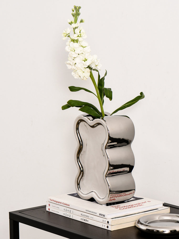 Retro vibes Flower Vases in Silver Plated Ceramic Design Perfect for Gifts