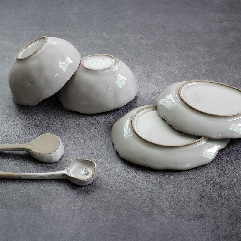 Glazed ceramic porcelain Pearl tea and coffee cups plates set