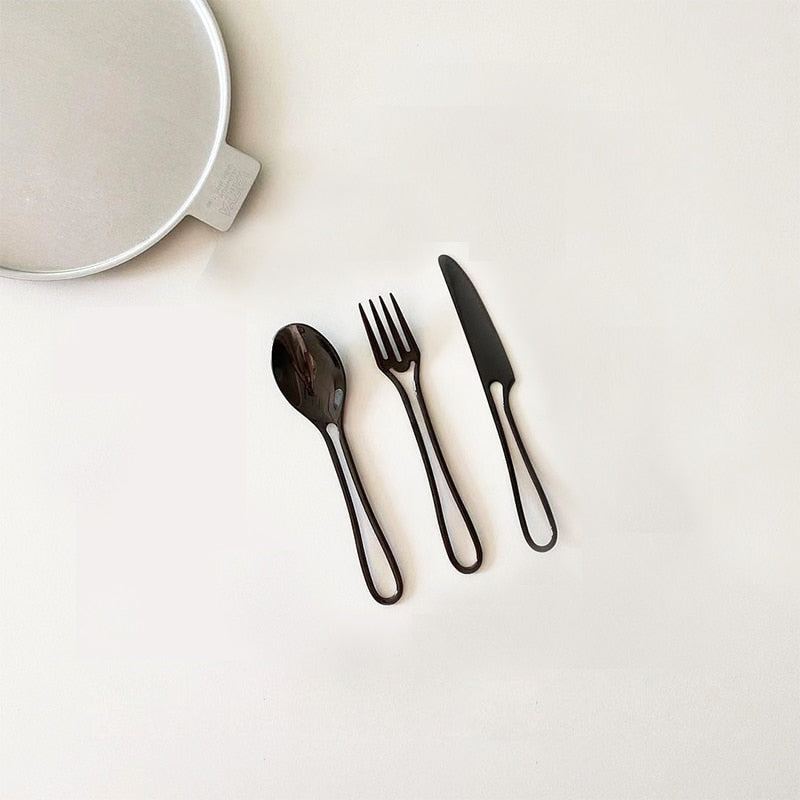 https://www.letifly.com/cdn/shop/products/stainless-cutlery-set-black-s-3pcs-2_800x.jpg?v=1675244994